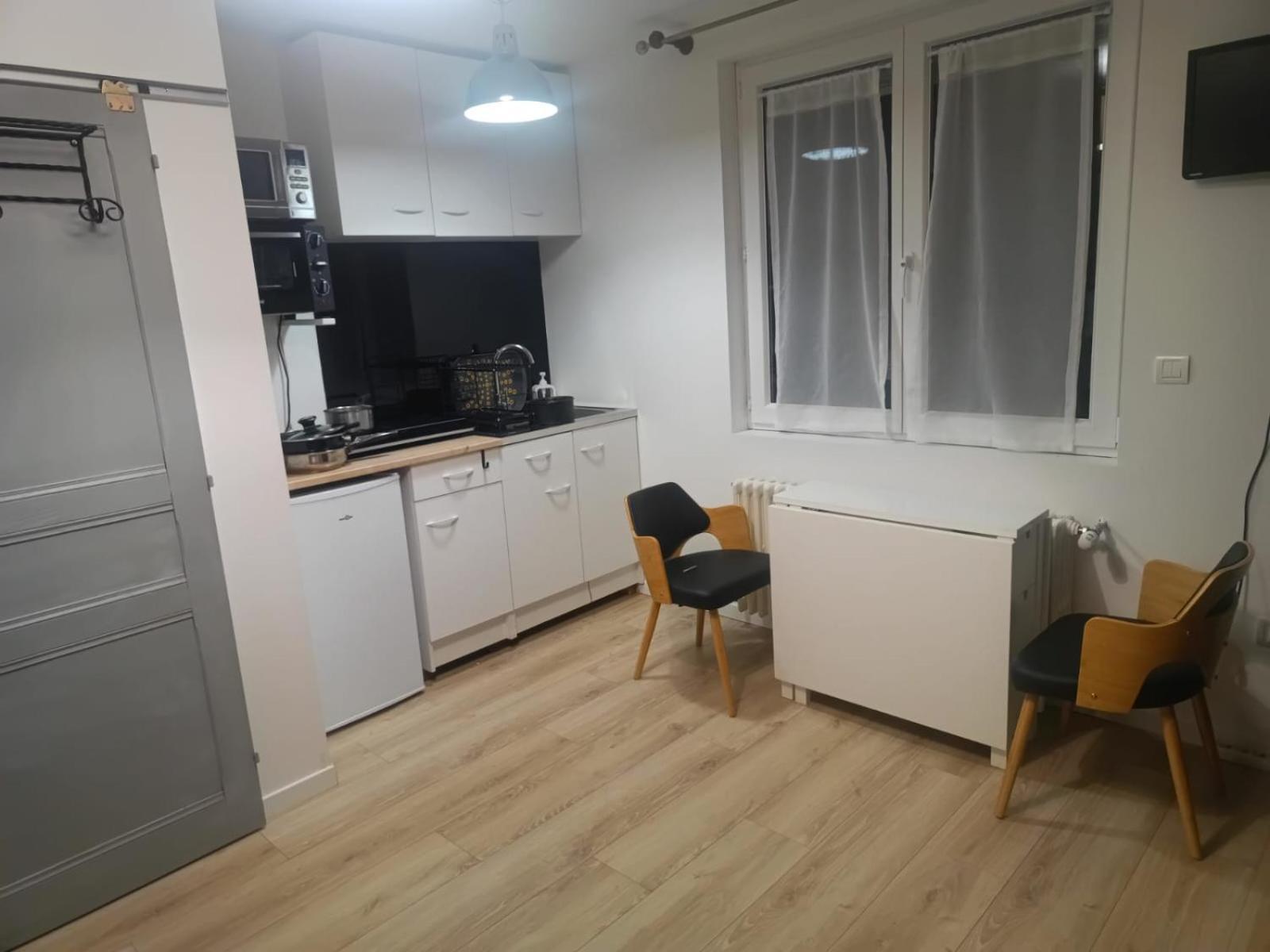 Studio Quartier Hopital Et Universite Ле-Ман Экстерьер фото